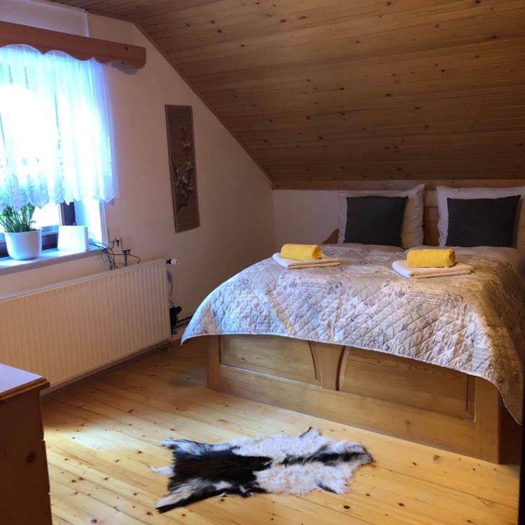 Apartma Cvrsta Trojka 예세니체 외부 사진